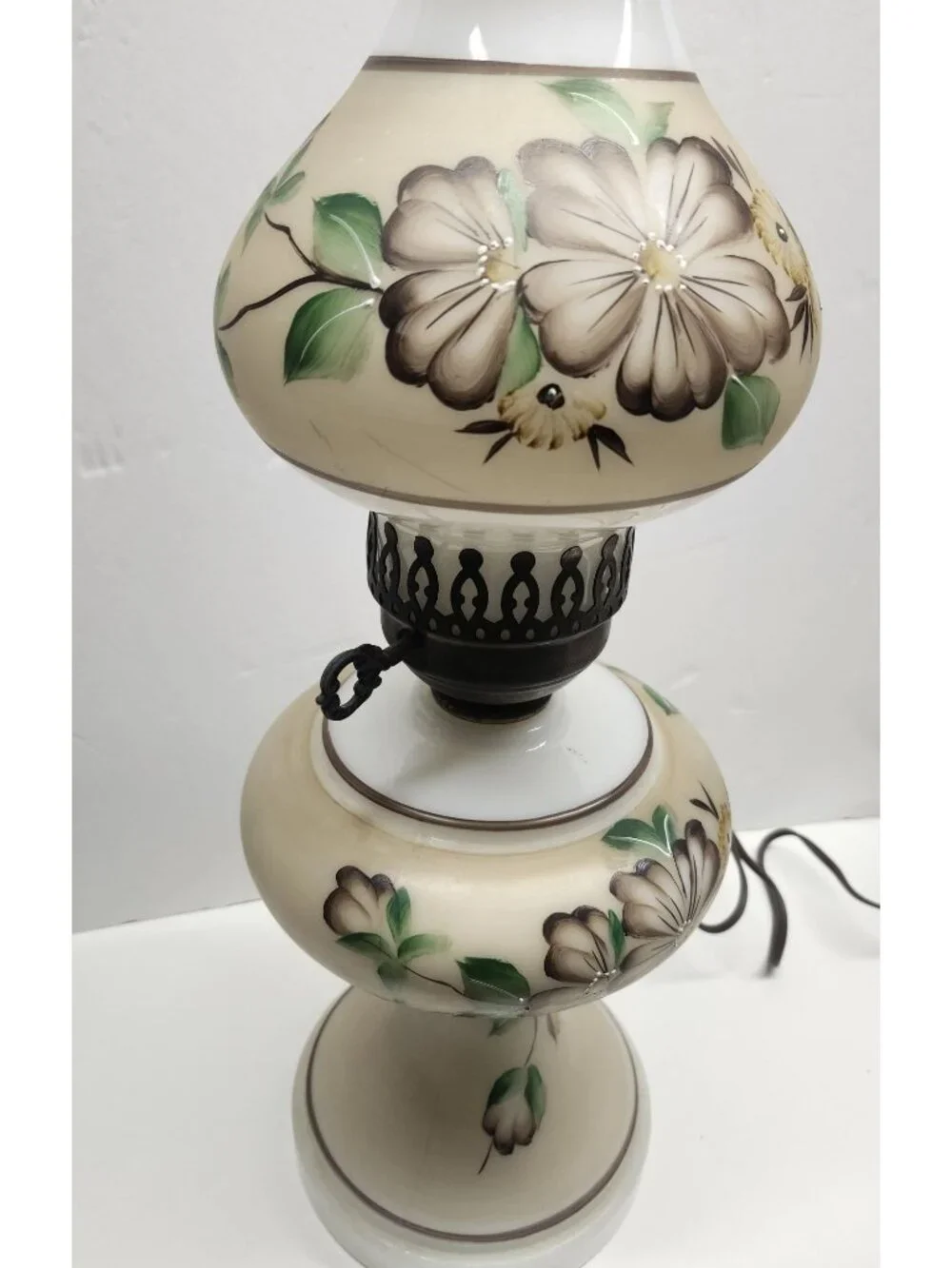 Tiered Vintage GWTW Glass Lamp Mid-Century Milk Glass Gone With the Wind